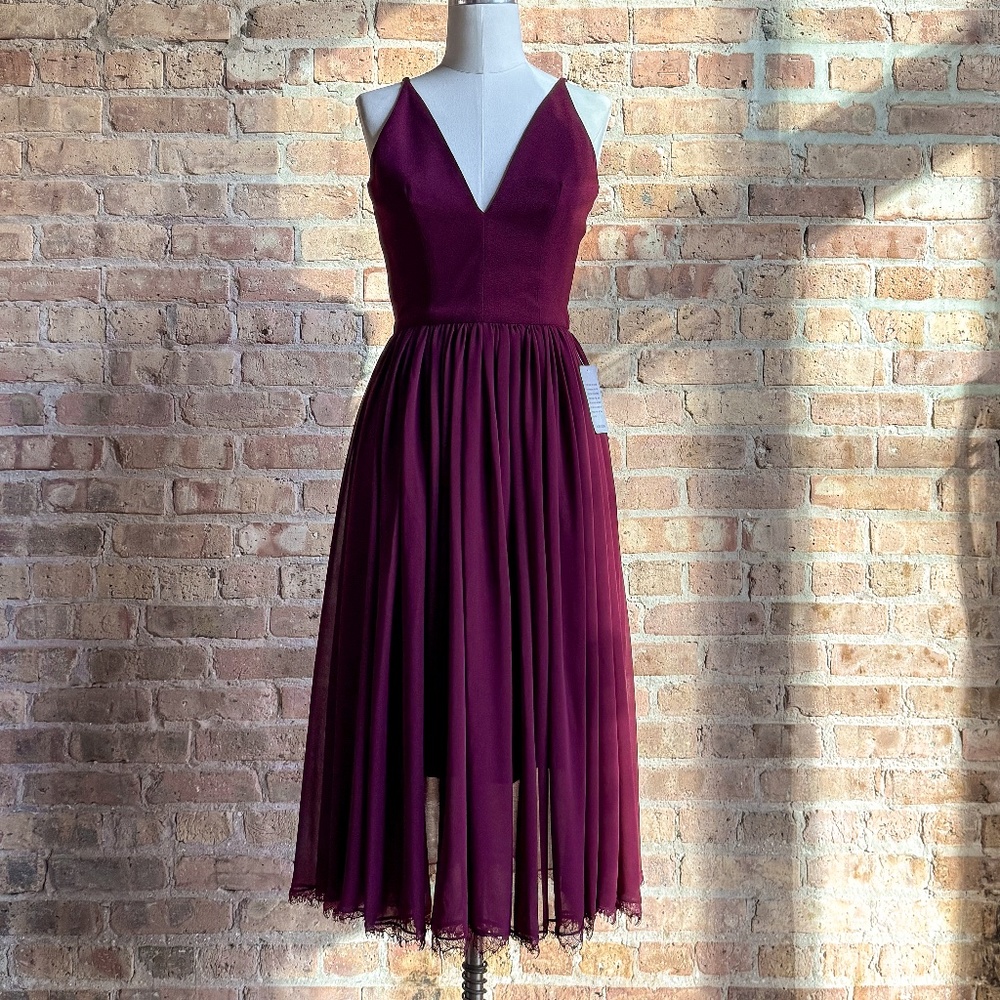 BNWT Dress the Population Midi Alicia Dress in Burgundy